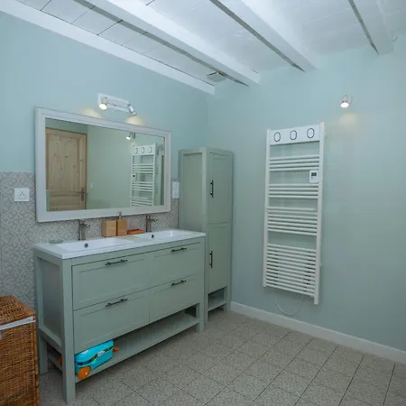 Charming House Near Uzes Holiday home