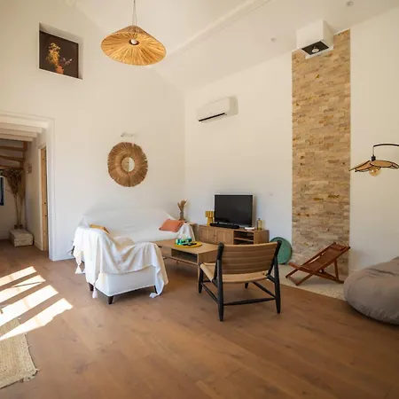 Charming House Near Uzes *