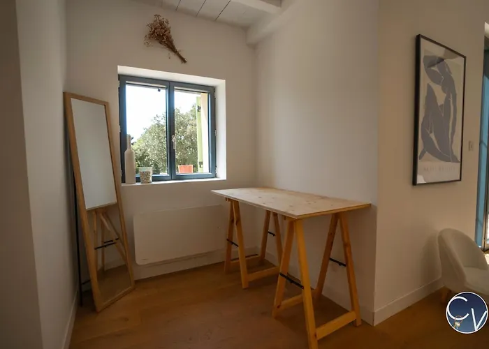 펜션 Charming House Near Uzes Belvézet