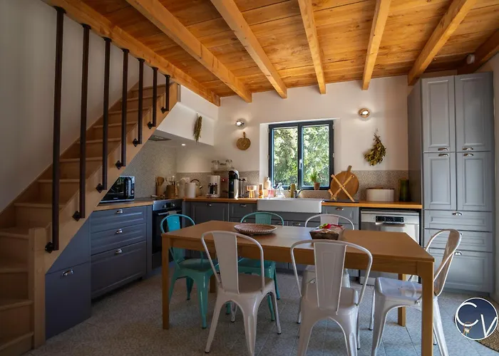 Charming House Near Uzes Belvézet