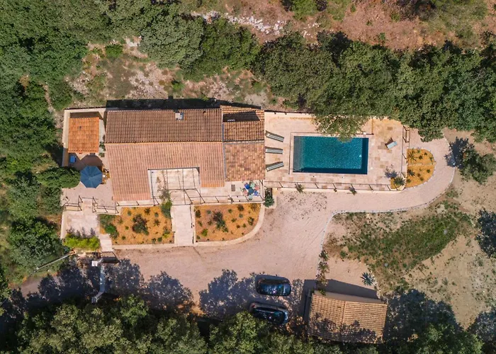 펜션 Charming House Near Uzes *